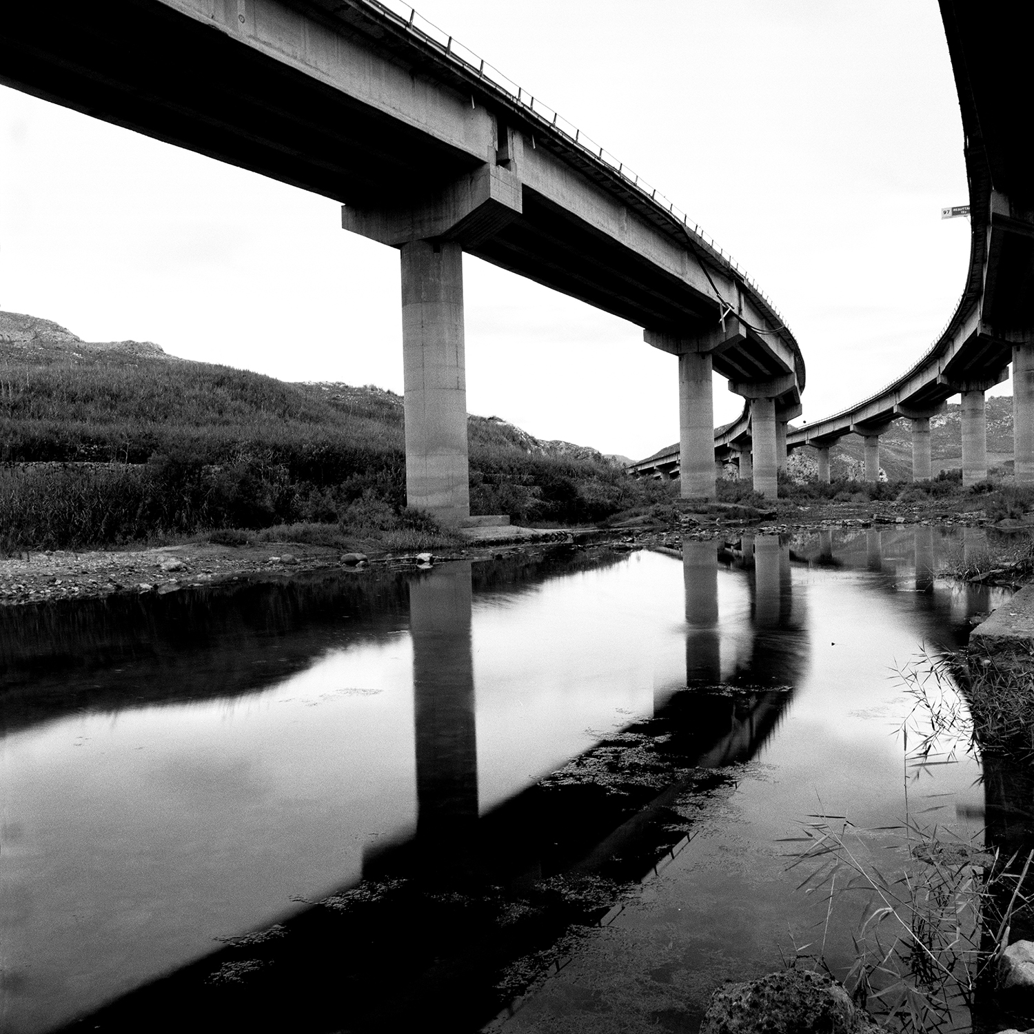 Ponte Cinque archi 3.jpg